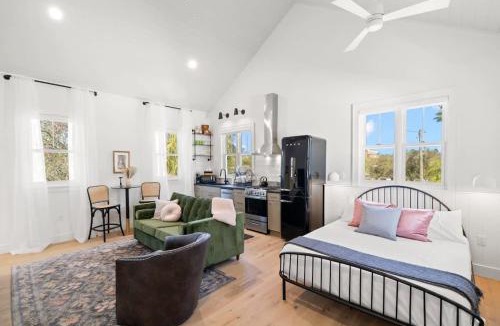 Historic Ybor Apartment | Casa Julieta - Stunning Ybor Studio