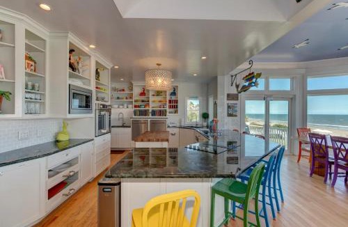 Isle of Palms House | Casa Margarita Oceanfront, 10BD, Private Pool and hot tub, Elevator