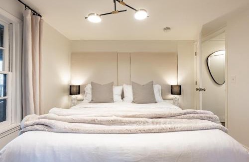 Dahlonega House | Casa Tua Cottage at Montaluce Winery-Weddings-Nature-Hiking-Fast WIFI-Easy Parking