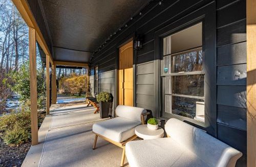 Dahlonega House | Casa Tua Cottage at Montaluce Winery-Weddings-Nature-Hiking-Fast WIFI-Easy Parking