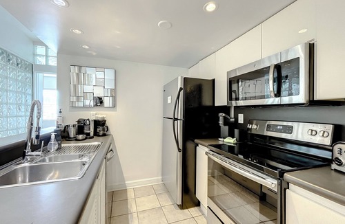 South Beach Apartment | CasaGrandeSouthBeach by AmericanVacationLiving 4RM