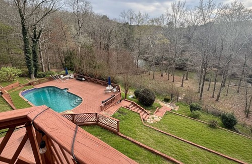 Lilburn House | CasanovaATL Luxury Pool/Studio/Gameroom, Theater