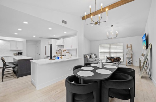 Delray Beach House | Casita Delray Oasis: 4BR with Pool, BBQ, Firepit, Pool Table