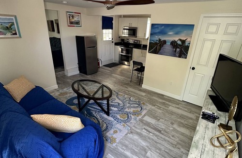 Old Southeast Apartment | Casita steps from beautiful Tampa bay, relaxing pool, kayaks, beach gear