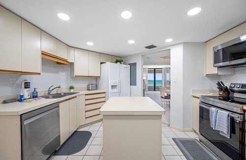 Sand Key Condo | CBC 1-20BC- Penthouse with panoramic views of the gulf!