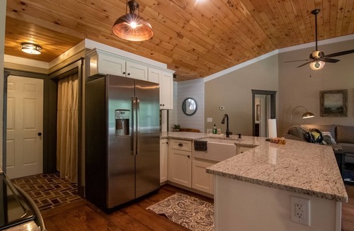 Chattahoochee Hills House | Cedar Hill Cottage - Secluded farmhouse near Serenbe and Atlanta.