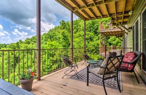 Silver Point House | Center Hill Lake Rental: Steps to Hurricane Marina