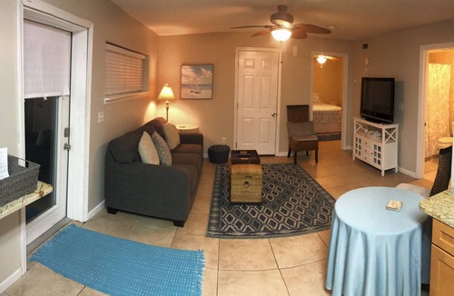 Jacksonville Beach House | Center of Jacksonville beach. Location location