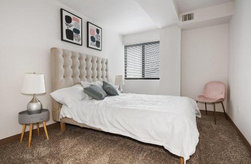 Downtown Harrisburg Apartment | Central and Beautiful 2BR with Gym and Great View