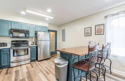 West End House | Central Atlanta 8BR and 3600 sqft