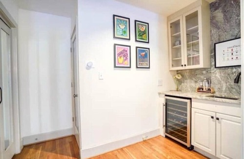 Piedmont Heights House | Central Beltline Beauty. Designer home w/Lockoff inlaw.