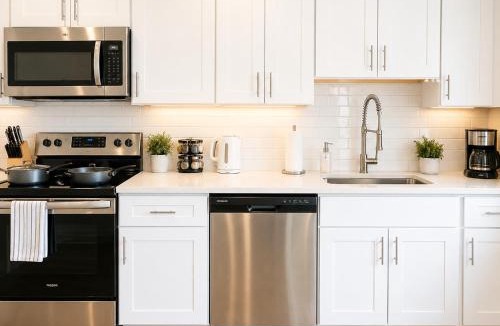 Kensington Apartment | Central City 2-Bedroom Retreat,Washer & Dryer,WiFi