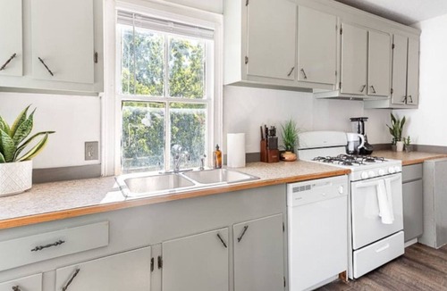 Cannonborough Elliotborough House | ✰ Central & Comfortable Downtown Home ✰
