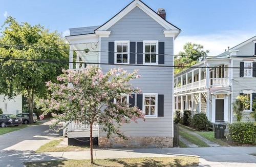 Cannonborough Elliotborough House | ✰ Central & Comfortable Downtown Home ✰