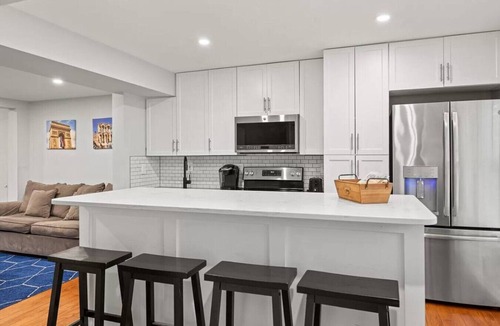 Columbia Heights Apartment | Central Convenient Home | Free Parking | Near U St