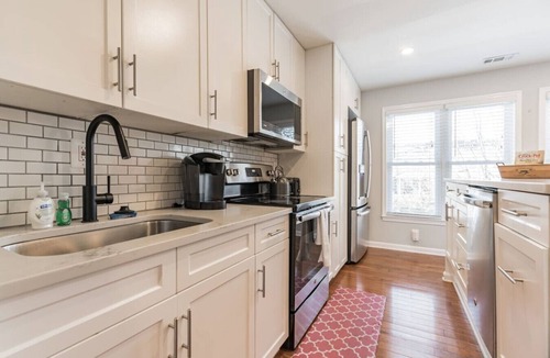 Columbia Heights Apartment | Central Convenient Home | Free Parking | Near U St