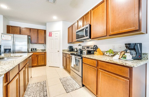 West Haven House | Central Family Home w/Lanai < 10 Mi to Disney!