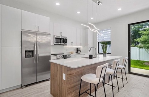 Pinecrest West Park House | Central Tampa Retreat, 2 Modern Townhomes + Patios