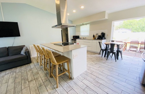 St. Petersburg - Clearwater House | Central to Downtown St Pete, Trop, Beaches & Tampa - Fabulous location!