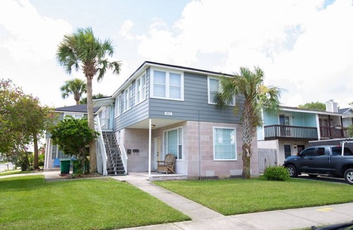 Jacksonville Beach Apartment | Centrally Located & Comfortable Home