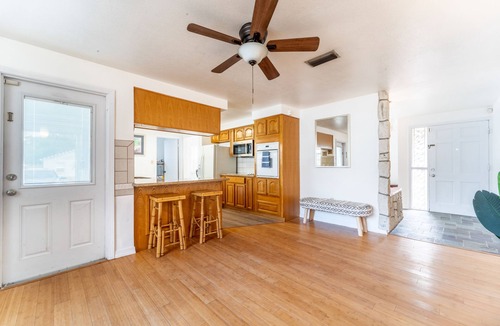 Carver City - Lincoln Gardens House | Centrally Located Charming Brick Home