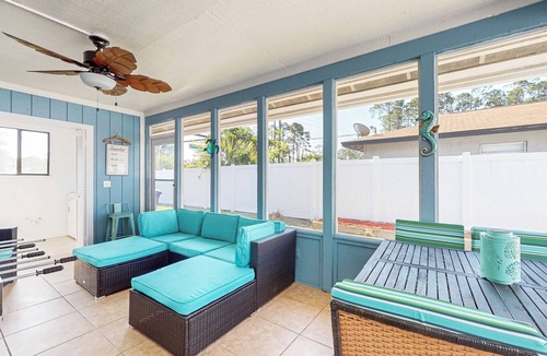 Indian Trails House | Centrally located dog-friendly home with beach gear & patio - snowbird-friendly