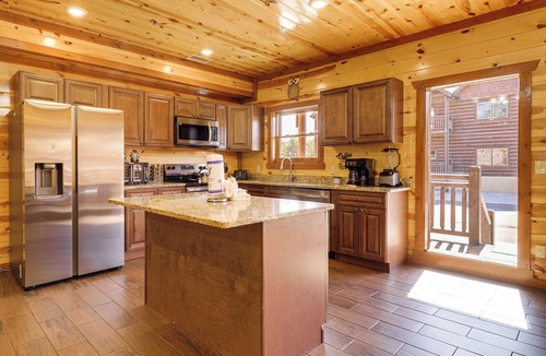 Caton House | Cha Chas Castle': Smokies Lodge w/Indoor Pool!