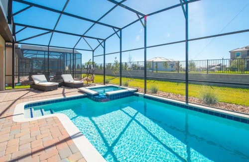 Ridgewood Lakes House | Champions Gate Sunny Days Getaway - Six Bedroom Home