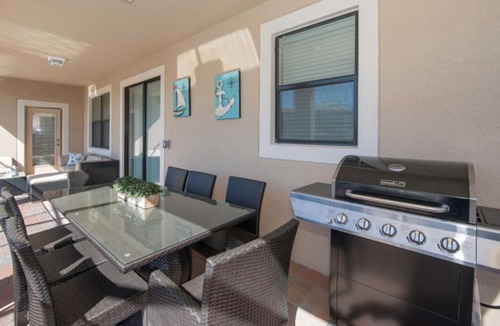 Ridgewood Lakes House | Champions Gate Sunny Days Getaway - Six Bedroom Home