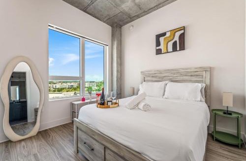 Channel District Apartment | Channelside High Rise Perfect for Remote Work