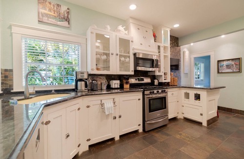 Grandview Heights House | Charleston House, with pool and walk to Shops & Restaurants, Downtown, Kravis Center