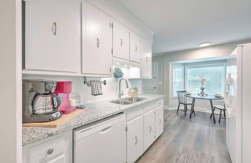 Goose Creek House | Charleston Lux w/King Bed&Games!