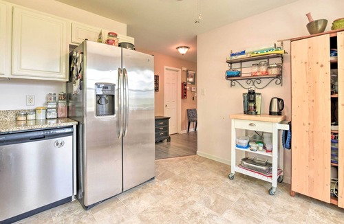 Pineville House | Charlotte Area Retreat Near Shopping & Dining!
