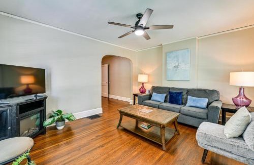 Wesley Heights House | Charlotte Duplex Close to Uptown and Sports