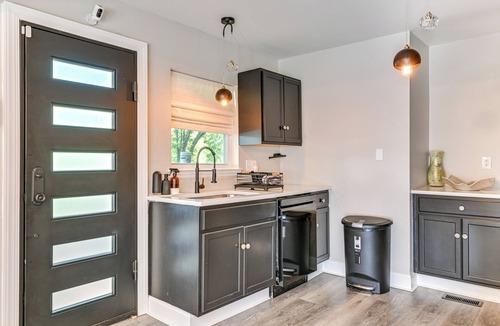 Charlotte House | Charlotte Gem w/Deck & Community Amenities