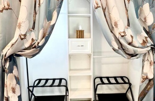 Charlotte Villa | Charlotte Twin Retreat
