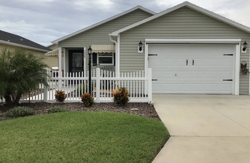 Wildwood Villa | CHARMING 1 Bdrm 1 Bath Dog Friendly Patio Villa with GAS GOLF CART & BBQ!!