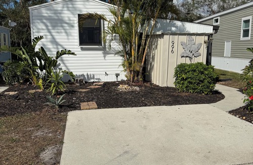Braden River Cottage | Charming 1 Bed 1 Bath Cottage in wonderful Sun Outdoors Sarasota that sleeps 6.