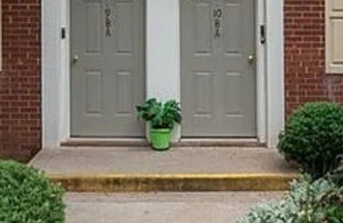 Edison Apartment | Charming 1-bedroom apartment with WiFi, AC in lovely Edison