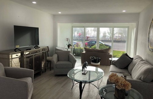 Coquina Sands Condo | Charming 1-bedroom condo directly across from beach. W3