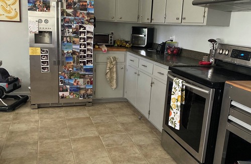 Athens House | Charming 1-bedroom farmhouse 7 miles from downtown Athens