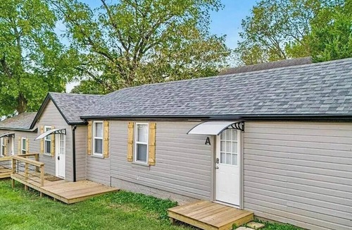 West Plains Apartment | Charming 1-bedroom entire apartment with AC, WiFi in West Plains