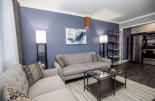 Woodland in Waverly Apartment | Charming 12 South Studio Condo w/Pool, Near Melrose, Downtown 2 mi, Free Parking