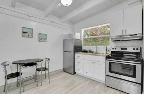 Central Fort Lauderdale Apartment | Charming 1BR Hideaway in Fort Lauderdale