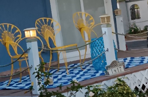Jacarandas Cottage | Charming 2-bedroom cottage in enjoyable North Fort Myers with AC, WiFi