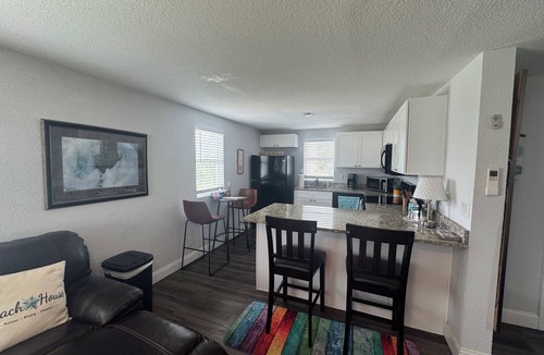 Flagler Beach House | Charming 2-bedroom house with AC, WiFi in amazing Flagler Beach Close to All