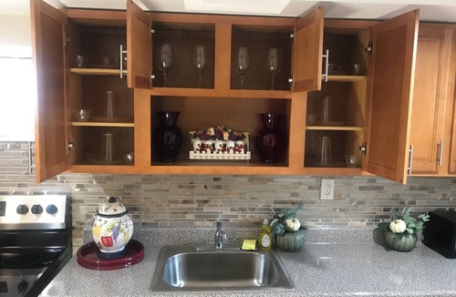Valley Stream Apartment | Charming 2-bedroom apartment in Pleasant Valley Stream with AC, WiFi