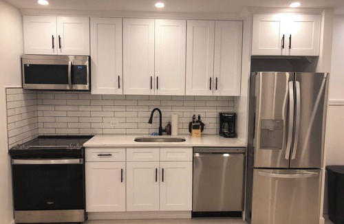 Ditmas Park Apartment | Charming 2-bedroom apartment with WiFi, AC in lovely Brooklyn