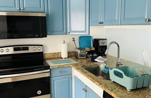 Temple Terrace Condo | Charming 2-bedroom condo freshly renovated in wonderful Tampa USF