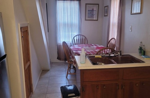 Clementon House | Charming 2-bedroom house with AC, WiFi in Clementon NJ